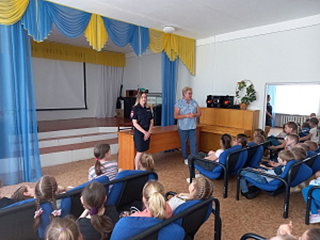 В Самарской области полицейские и общественники продолжают проводить профилактические мероприятия с детьми в рамках акции «Каникулы с Общественным советом»