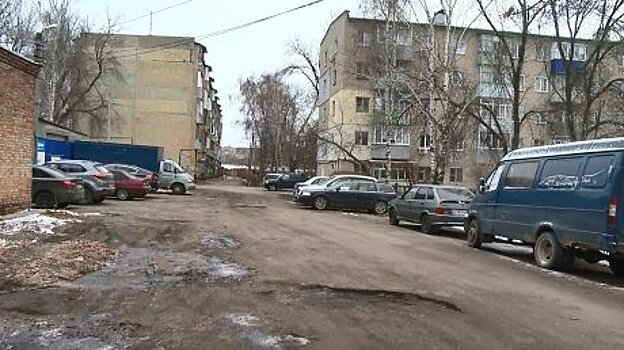 Дорога от проспекта Победы до улицы Вяземского требует ремонта