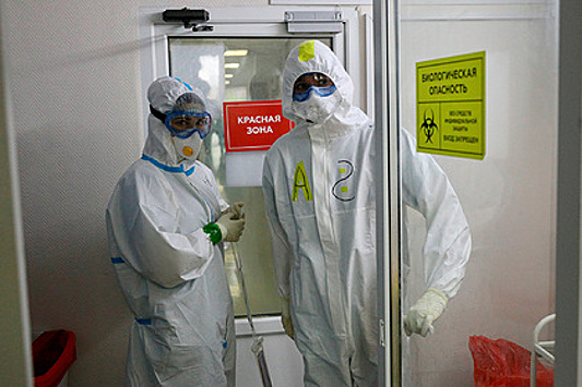 Еще одна группа российских врачей пригласила антиваксеров в красную зону
