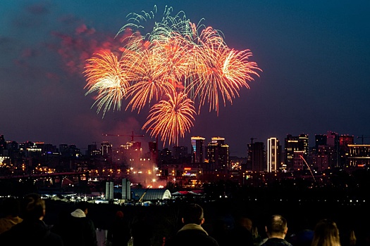 В Ханты-Мансийске из-за мобилизации отменят фейерверк, концерт и фестивали на Новый год