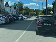 Водитель Nissan Qashqai вынудил других автомобилистов нарушить ПДД