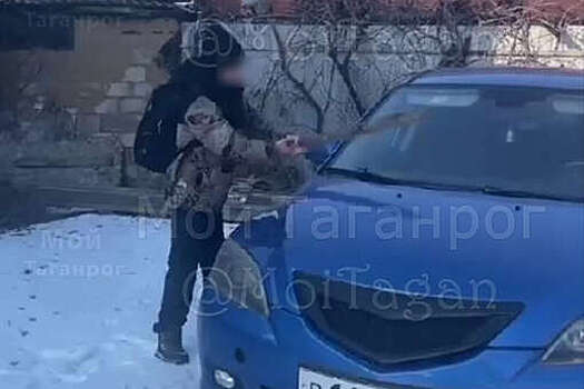 В Таганроге школьники снимали на видео, как разбивают автомобили