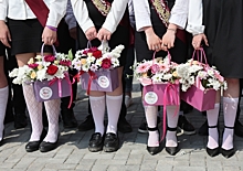 «Хризантемы против роз»: Флорист рассказала, как подорожают букеты к выпускным