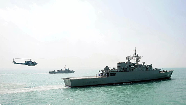 Иран начал военно-морские ракетные учения в Оманском заливе