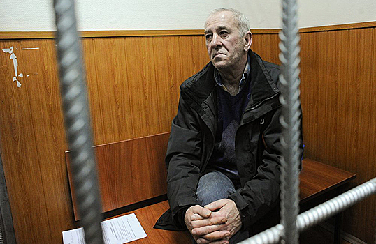 Защита нашла доказательства невиновности водителя, въехавшего в переход у «Славянского бульвара»