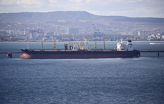 Bloomberg: спрос на нефтяные танкеры в мире растет рекордными темпами