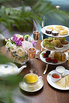 Гранд Отель Европа представляет «Европейское чаепитие» в кафе «Мезонин»