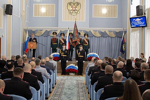 На Дону отличившимся сотрудникам транспортной полиции вручили областные награды