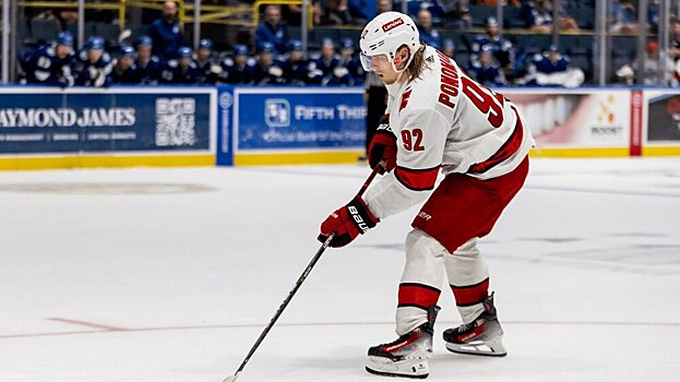 «Каролина» вернула Пономарева в АХЛ. Форвард набрал 1+1 в дебютном матче в НХЛ и получил «минус 1» в игре с «Сент-Луисом»