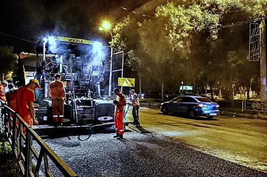 В Самаре начали укладывать асфальт на проезжей части проспекта Кирова