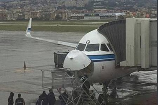 Пассажирский лайнер Kuwait Airways помял нос в полете