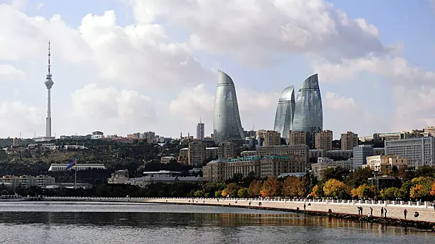 Русофобия под прикрытием мемов. В пропаганде Баку обнаружен след «веселых и находчивых»