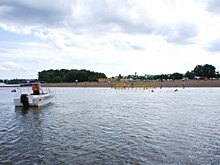 В Уфе двух не справившихся с течением девочек вытащили из воды спасатели