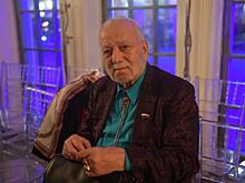 Отец Филиппа Киркорова съезжает от сына ради молодой возлюбленной