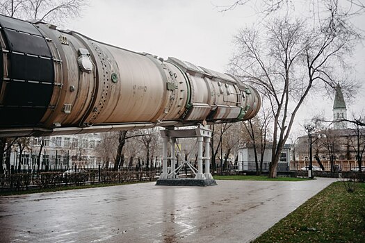 В парке «Салют, Победа!» отремонтировали постаменты ракеты РС-20