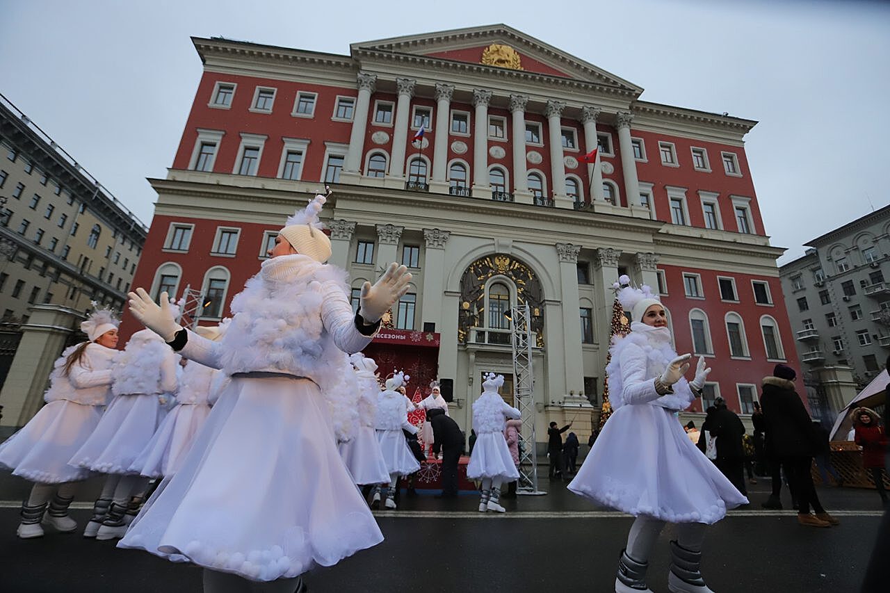 2,6 млн москвичей и туристов отметили Новый год на столичных праздничных площадках