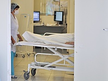 В Каменске-Уральском врач обманул людей со сложными переломами, продав им фиксаторы по 20–60 тысяч