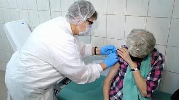 В Калининграде суд отказал мужчине признать незаконность обязательной вакцинации