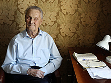 Как летать всю жизнь, получить часы из рук де Голля и работать в 100 лет