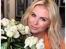 Анна Семенович похвасталась архивным снимком с Дмитрием Певцовым и Маратом Башаровым