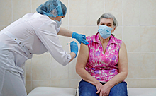 В Москве приостановили вакцинацию «ЭпиВакКороной»