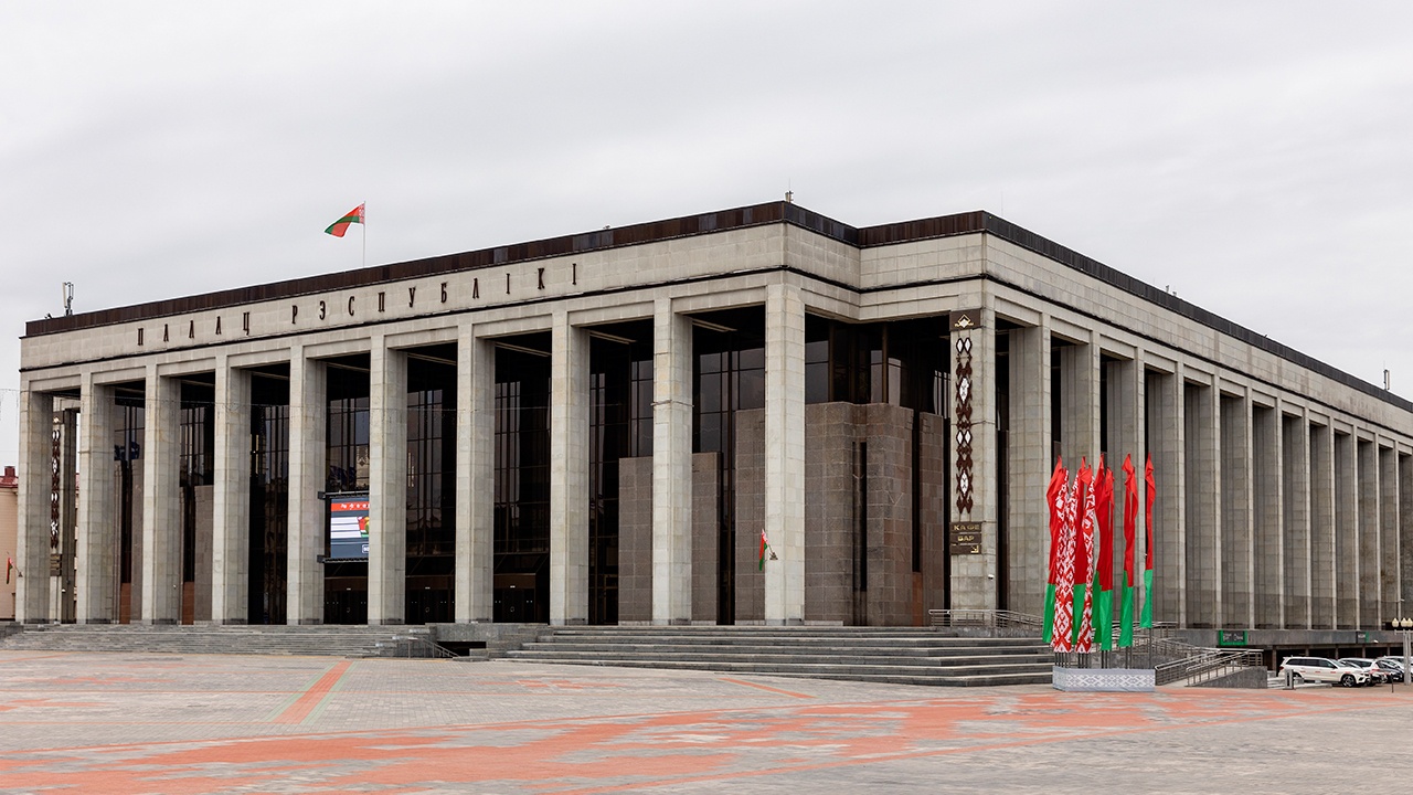 Белоруссия отправит гуманитарную помощь Кубе, Мозамбику и Ирану