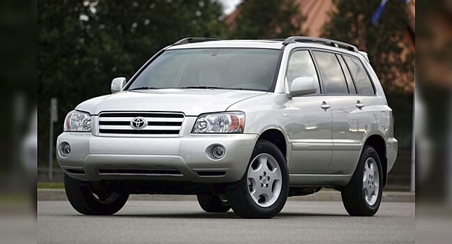 Поколения семейного внедорожника Toyota Highlander