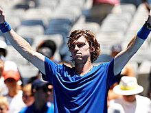 «Андрей набирает форму от матча к матчу и играет все лучше». Веснина — о выходе Рублева в 3-й круг Australian Open