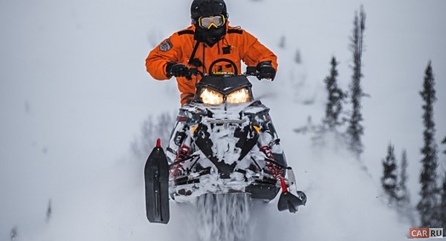 Близнецы имеют разный аппетит: От чего зависит расход снегохода