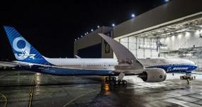 Первое испытание нового Boeing-777X перенесли на 24 января