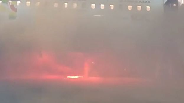 Самолет с пассажирами загорелся в Бразилии на взлетно-посадочной полосе