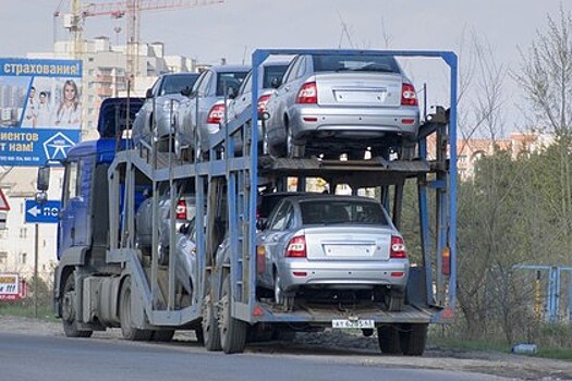 Под Самарой произошло ДТП с участием автовоза и восьми автомобилей