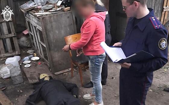 В Рязани семейной паре дали 24 года за убийство знакомого молотком и бетонной плитой