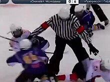 Дети-хоккеисты в Татарстане устроили массовую драку на льду из-за счета 6:0