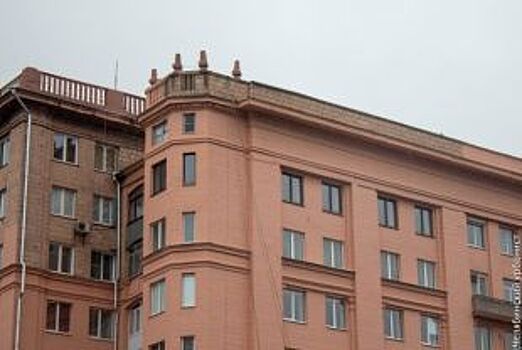Зданию, покрашенному в розовый цвет, вернут первоначальный вид в Челябинске