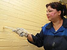 Новый этап работы по ремонту подъездов дома начали в Кленовском