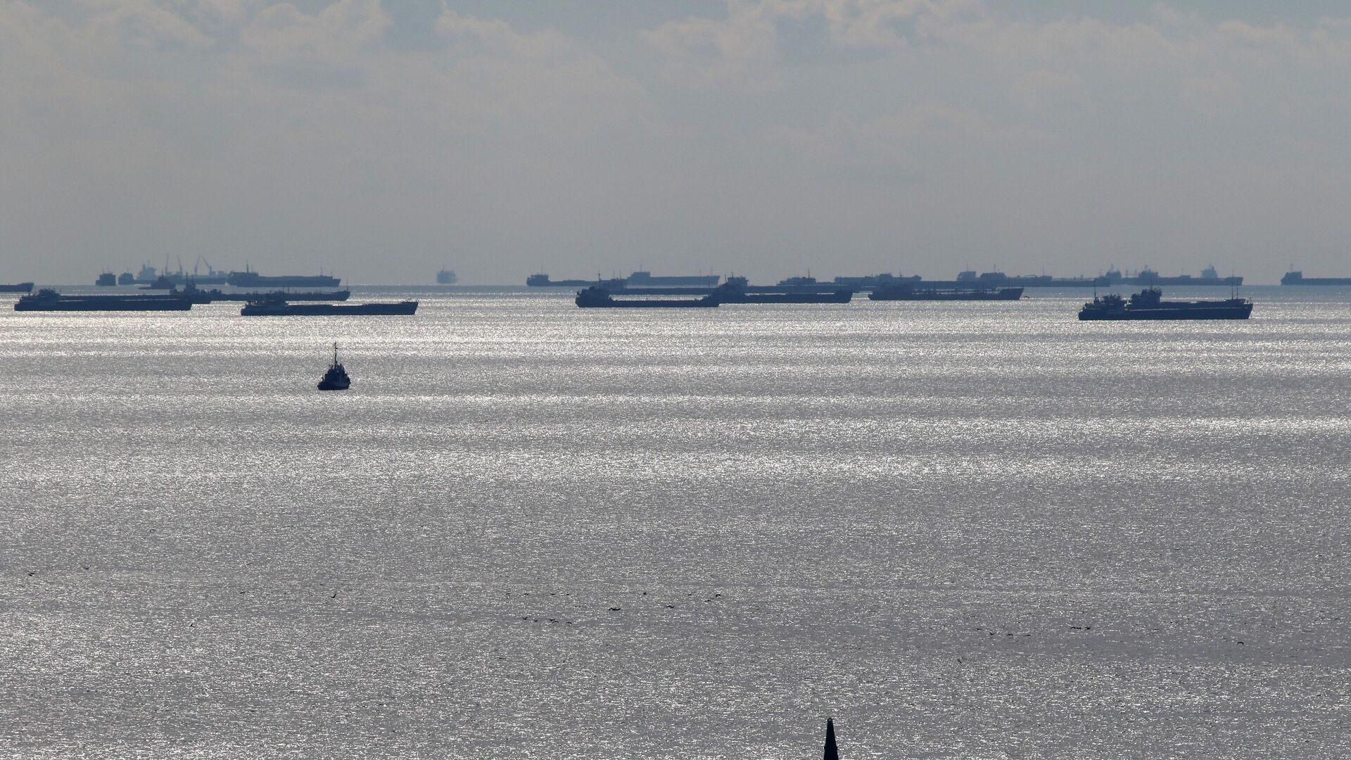 Оперслужбы подтвердили информацию о втором тонущем танкере Волгонефть