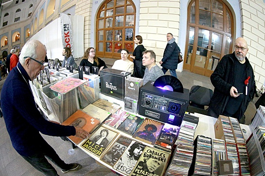 Тело без бодипозитива: о чем новая книга Драгунского, Служителя и Сальникова