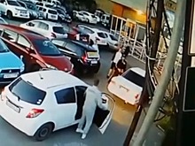 Мужчина устроил стрельбу по посетителям кинотеатра