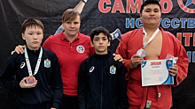 Ямальские самбисты взяли две медали регионального турнира