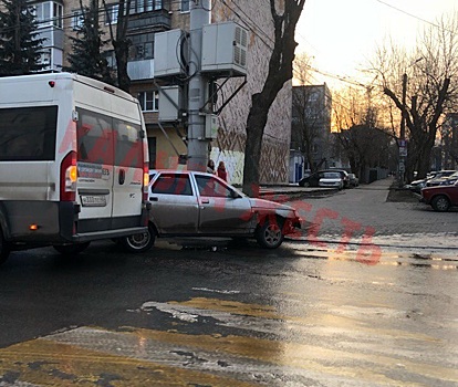 Калужская маршрутка пострадала во время полицейской погони