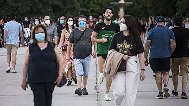 Третий регион Испании вводит обязательное ношение масок