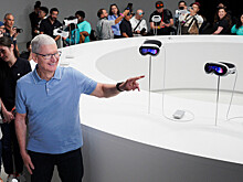 Apple запретила журналистам прикасаться к Vision Pro
