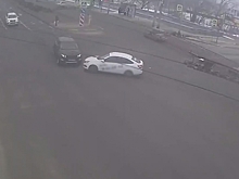 ДТП с участием внедорожника и легковушки в Волгограде попало на видео