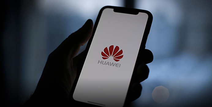 Глава Huawei признал критическое положение компании