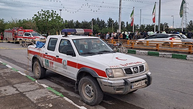 Mashreq News: 18 человек пострадали в результате обрушения дома в Иране