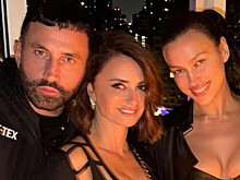 Пенелопа Крус выложила фото с Ириной Шейк