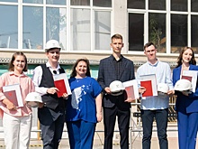 Выпускникам УГЛТУ вручили грамоты и премии от депутата Зяблицева