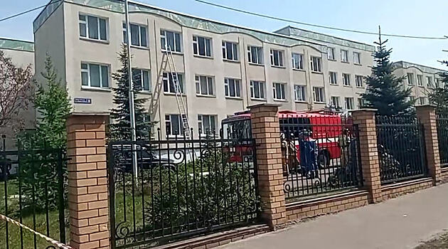 В сети появилось видео допроса напавшего на школу в Казани