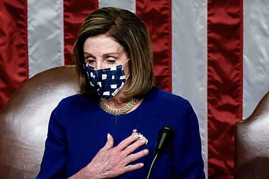 Трамп отреагировал на отставку Пелоси